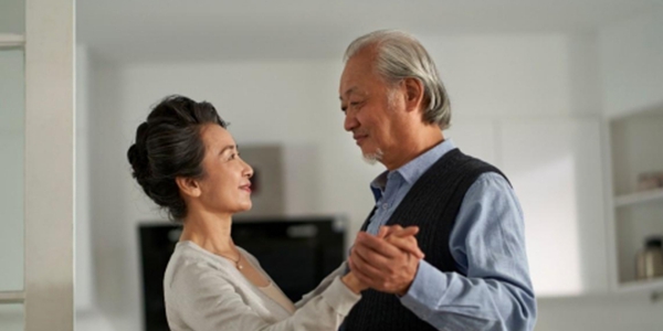 60歳からのセカンドパートナー完全ガイド——シニアの交際・再婚と「新しい家族」との向き合い方