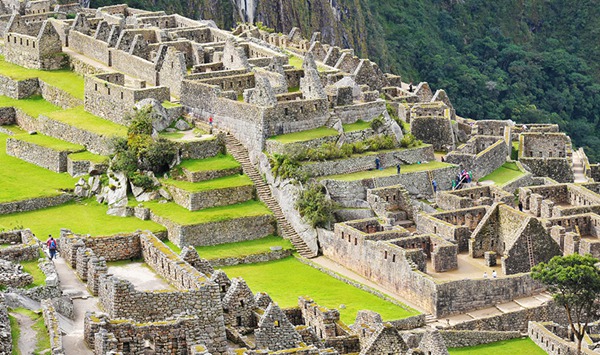 【世界の有名建築クイズ】この建築はどの国？脳を刺激する20の質問 Question 18