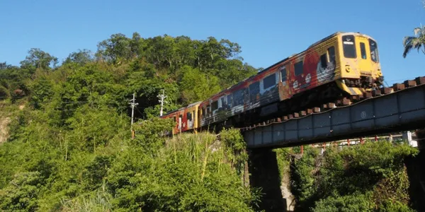 【2026年版】電車でゆったり旅しよう!大人のための鉄道旅行タイプ診断——あなたにぴったりの旅先は?