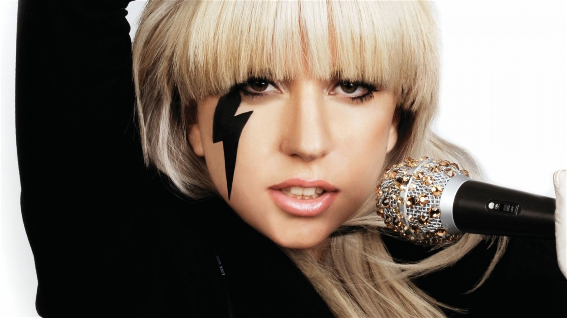 The 1% Visual Test: Only Genuine Fans Can Name These Stars From a Single Image.