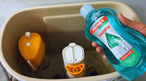 Why You Should Squirt Dish Soap Into Your Toilet Tonight!