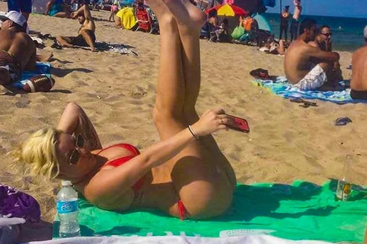 27 Beach Photos No Longer Socially Acceptable