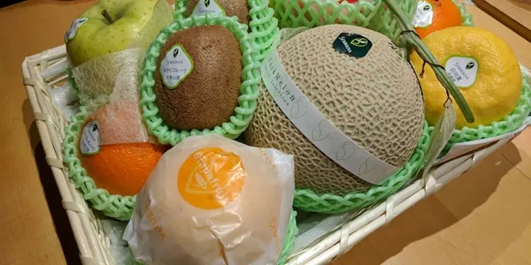 スーパーで買うあの果物、すぐに名前が出てくる？